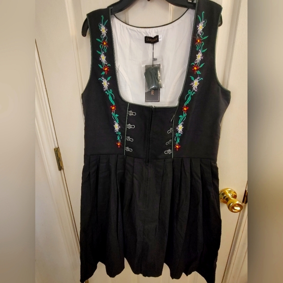 Glory Star Bavarian Octoberfest Dirndl Dress Large Renaissance BLACK Floral NWT - Picture 2 of 10